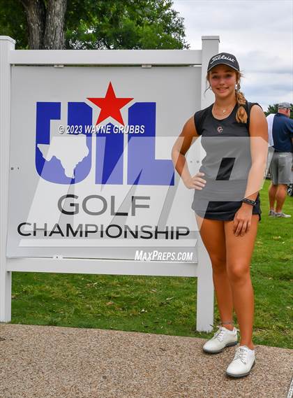 Thumbnail 3 in UIL 5A Girls Golf State Tournament photogallery.