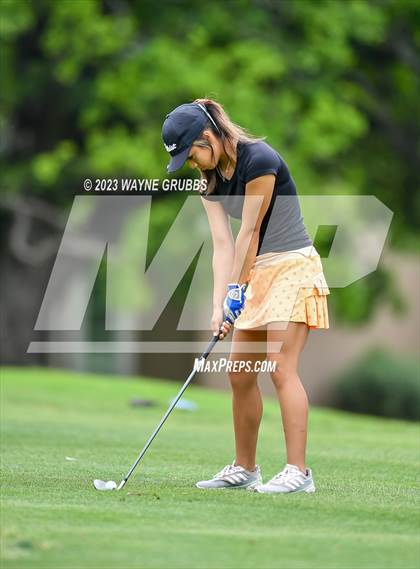 Thumbnail 2 in UIL 5A Girls Golf State Tournament photogallery.