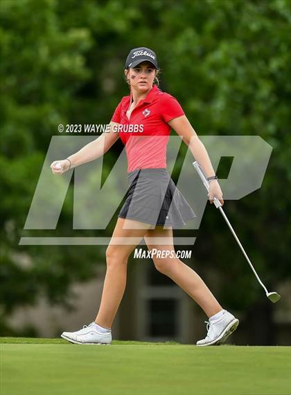 Thumbnail 1 in UIL 5A Girls Golf State Tournament photogallery.