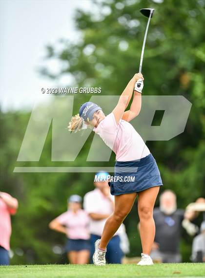 Thumbnail 2 in UIL 5A Girls Golf State Tournament photogallery.