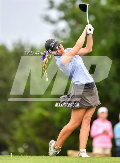Thumbnail 2 in UIL 5A Girls Golf State Tournament photogallery.