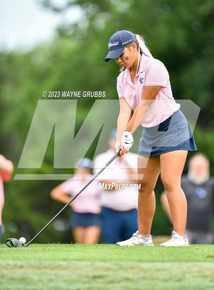 Thumbnail 2 in UIL 5A Girls Golf State Tournament photogallery.