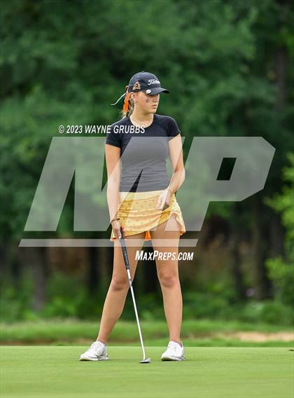 Thumbnail 1 in UIL 5A Girls Golf State Tournament photogallery.