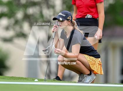Thumbnail 3 in UIL 5A Girls Golf State Tournament photogallery.