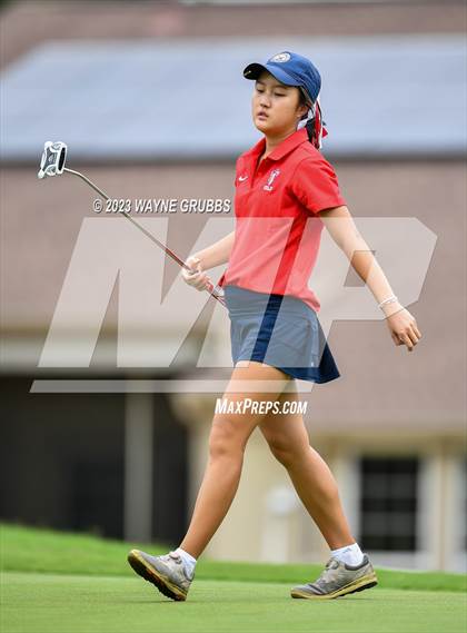 Thumbnail 3 in UIL 5A Girls Golf State Tournament photogallery.