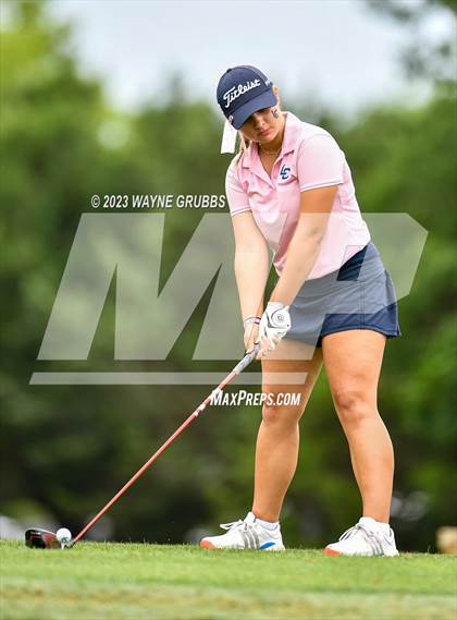 Thumbnail 3 in UIL 5A Girls Golf State Tournament photogallery.