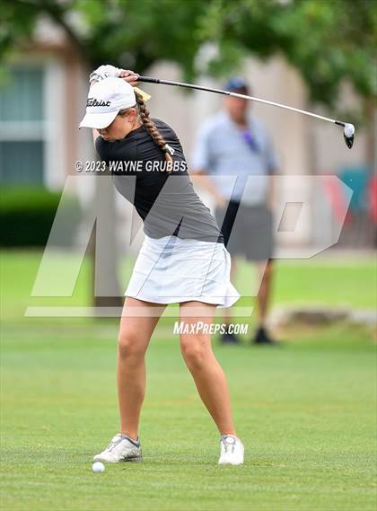 Thumbnail 2 in UIL 5A Girls Golf State Tournament photogallery.