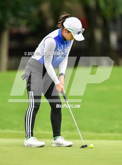 Thumbnail 3 in UIL 5A Girls Golf State Tournament photogallery.
