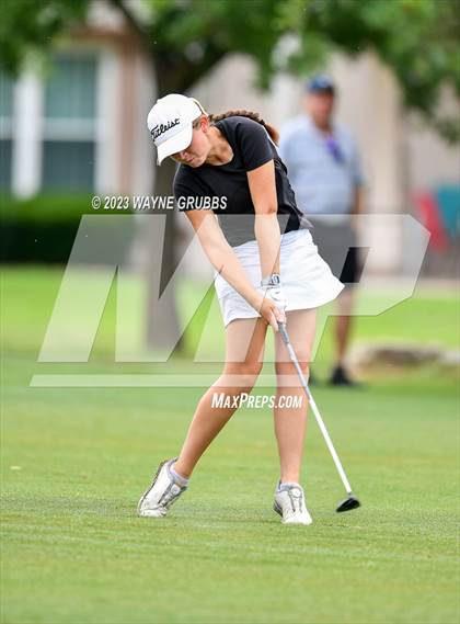 Thumbnail 3 in UIL 5A Girls Golf State Tournament photogallery.