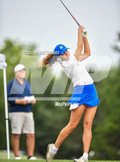 Thumbnail 2 in UIL 5A Girls Golf State Tournament photogallery.