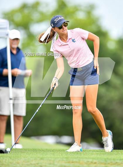 Thumbnail 2 in UIL 5A Girls Golf State Tournament photogallery.