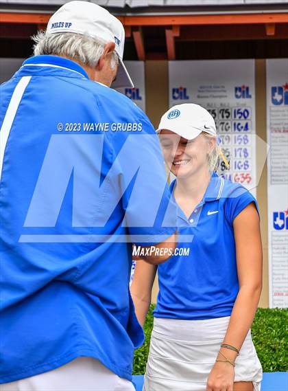 Thumbnail 2 in UIL 5A Girls Golf State Tournament photogallery.