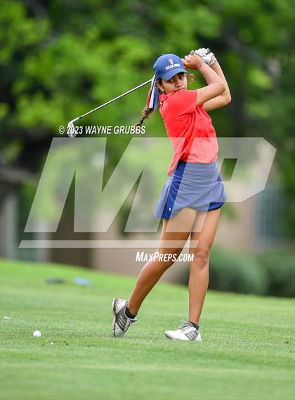 Thumbnail 3 in UIL 5A Girls Golf State Tournament photogallery.