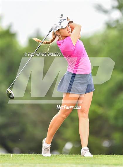 Thumbnail 2 in UIL 5A Girls Golf State Tournament photogallery.