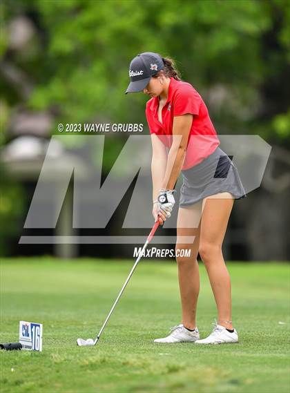 Thumbnail 2 in UIL 5A Girls Golf State Tournament photogallery.