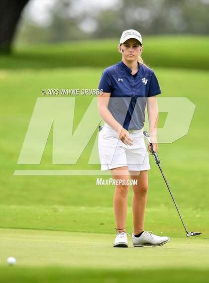 Thumbnail 1 in UIL 5A Girls Golf State Tournament photogallery.