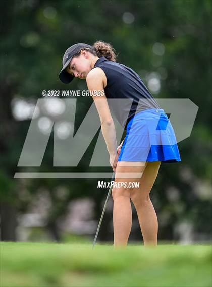 Thumbnail 1 in UIL 5A Girls Golf State Tournament photogallery.