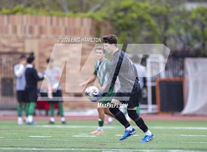 Thumbnail 3 in St. Augustine vs. De La Salle photogallery.