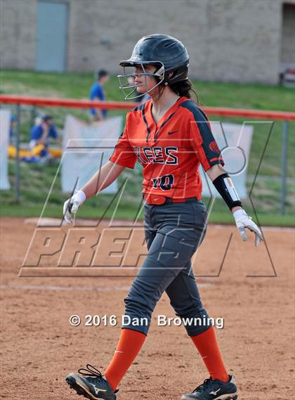 Thumbnail 3 in Cocke County vs Greenback photogallery.