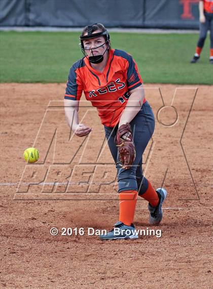 Thumbnail 3 in Cocke County vs Greenback photogallery.