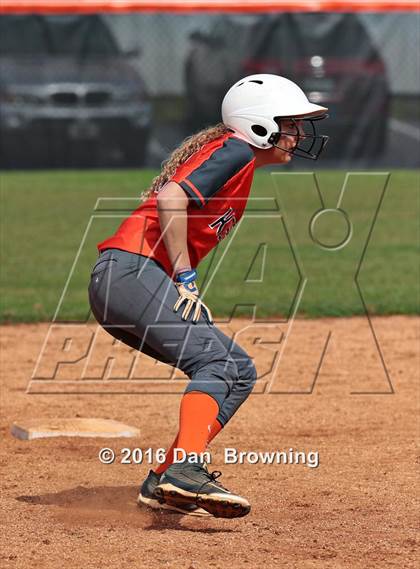 Thumbnail 2 in Cocke County vs Greenback photogallery.
