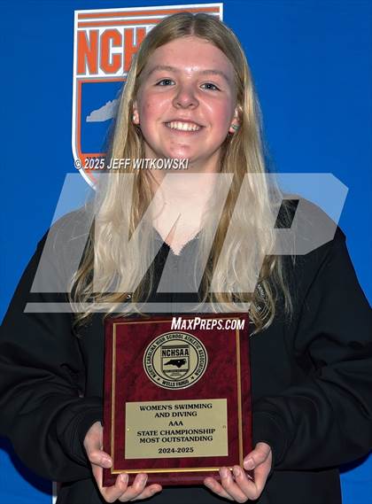 Thumbnail 2 in NCHSAA 3A Final Awards photogallery.