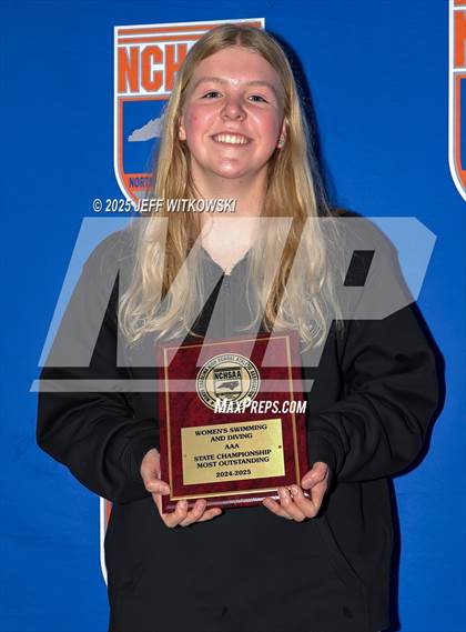 Thumbnail 1 in NCHSAA 3A Final Awards photogallery.