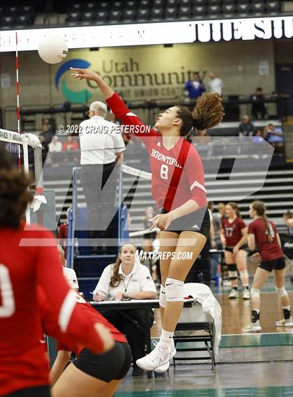 Thumbnail 3 in Bountiful vs. Box Elder (UHSAA 5A Second Round) photogallery.