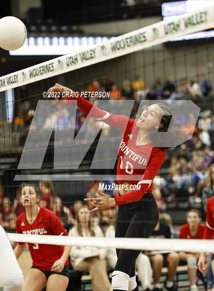 Thumbnail 1 in Bountiful vs. Box Elder (UHSAA 5A Second Round) photogallery.