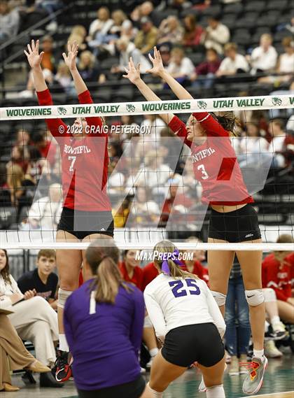 Thumbnail 2 in Bountiful vs. Box Elder (UHSAA 5A Second Round) photogallery.