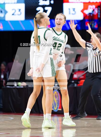 Thumbnail 2 in Millard West vs. Millard South (NSAA Class A Quarterfinal) photogallery.