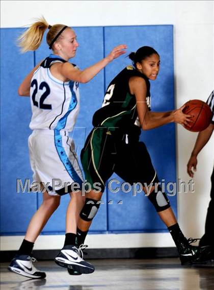 Thumbnail 2 in Canyon @ Saugus photogallery.