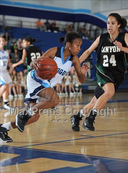 Thumbnail 1 in Canyon @ Saugus photogallery.