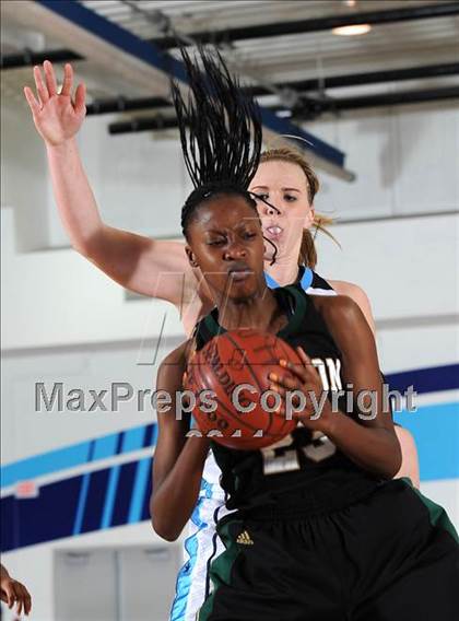 Thumbnail 3 in Canyon @ Saugus photogallery.