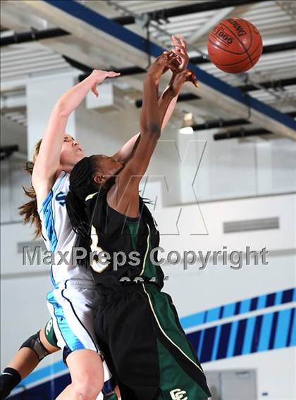 Thumbnail 1 in Canyon @ Saugus photogallery.