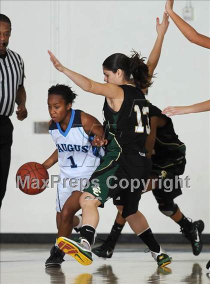 Thumbnail 2 in Canyon @ Saugus photogallery.