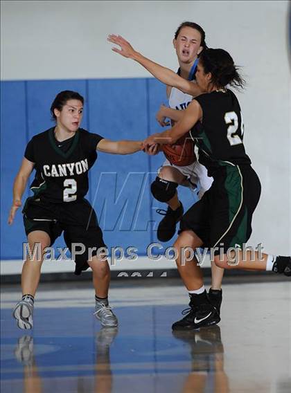 Thumbnail 1 in Canyon @ Saugus photogallery.