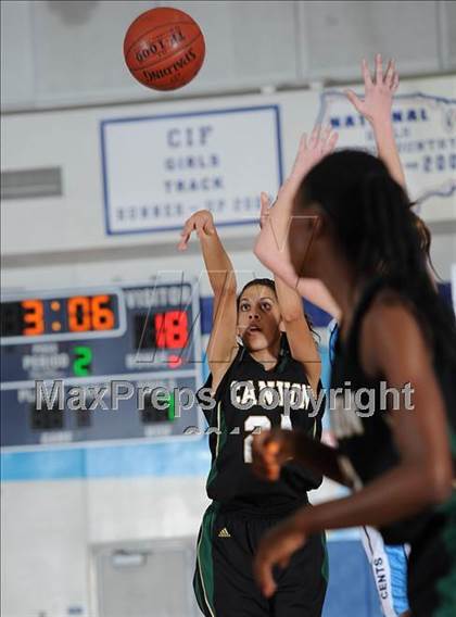 Thumbnail 3 in Canyon @ Saugus photogallery.