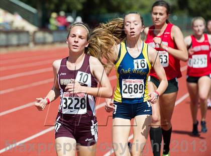 Thumbnail 2 in Stanford Invitational 3000m photogallery.