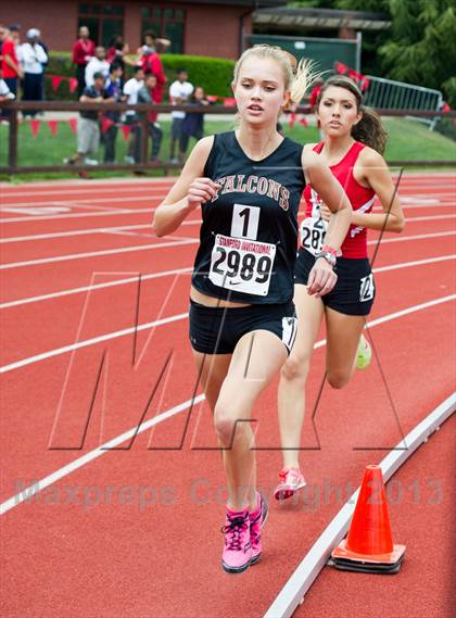 Thumbnail 1 in Stanford Invitational 3000m photogallery.