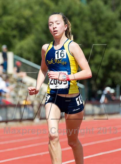 Thumbnail 2 in Stanford Invitational 3000m photogallery.