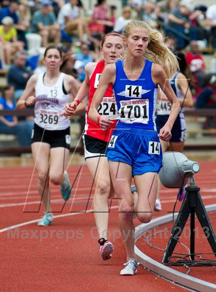 Thumbnail 2 in Stanford Invitational 3000m photogallery.