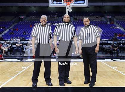 Thumbnail 1 in Brownfield vs. Fairfield (UIL 3A Final) photogallery.