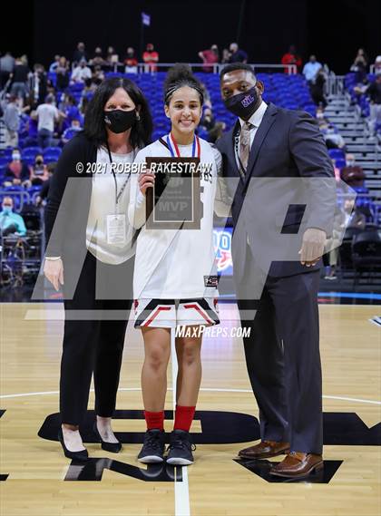 Thumbnail 1 in Brownfield vs. Fairfield (UIL 3A Final) photogallery.