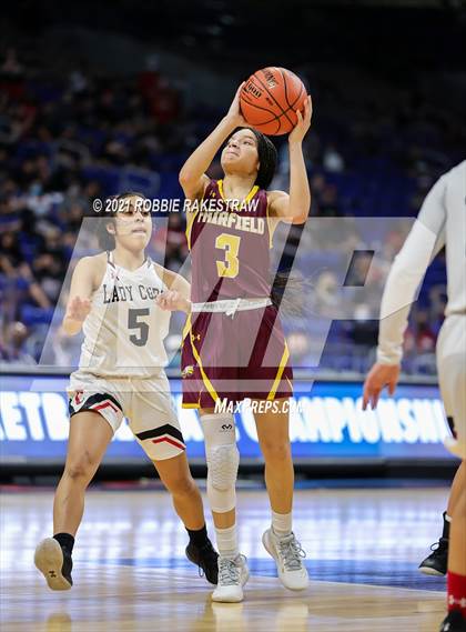 Thumbnail 3 in Brownfield vs. Fairfield (UIL 3A Final) photogallery.