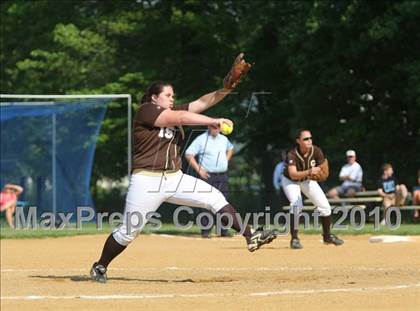 Thumbnail 2 in Clarkstown South vs. Suffern photogallery.
