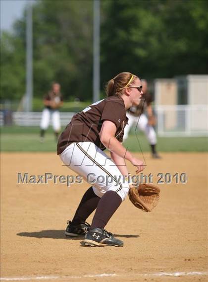 Thumbnail 2 in Clarkstown South vs. Suffern photogallery.