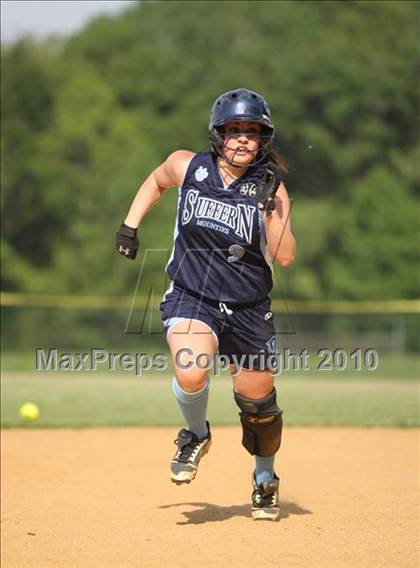 Thumbnail 2 in Clarkstown South vs. Suffern photogallery.
