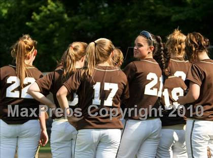 Thumbnail 3 in Clarkstown South vs. Suffern photogallery.