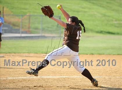 Thumbnail 3 in Clarkstown South vs. Suffern photogallery.